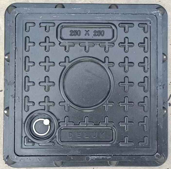 Requirements for composite manhole covers during construction